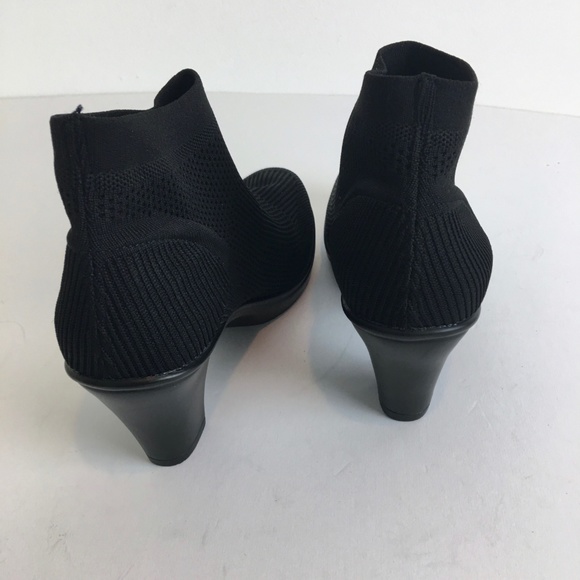 Bernie Mev. Doll Bootie black size 6 NEW women's - Picture 5 of 7